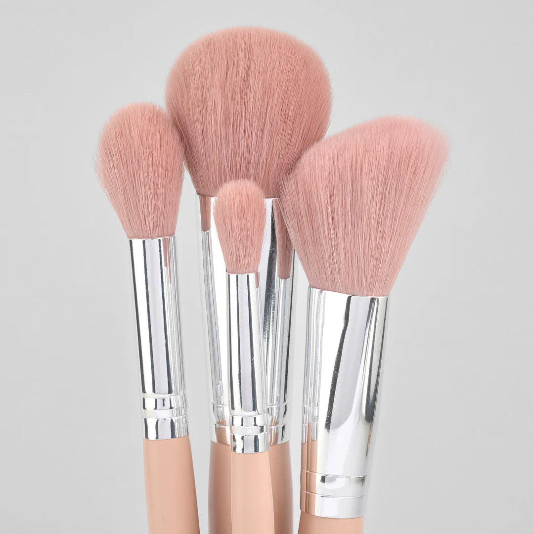 KIT DE BROCHAS ROSY X8 – ACABADO PROFESIONAL Y SUAVIDAD INIGUALABLE