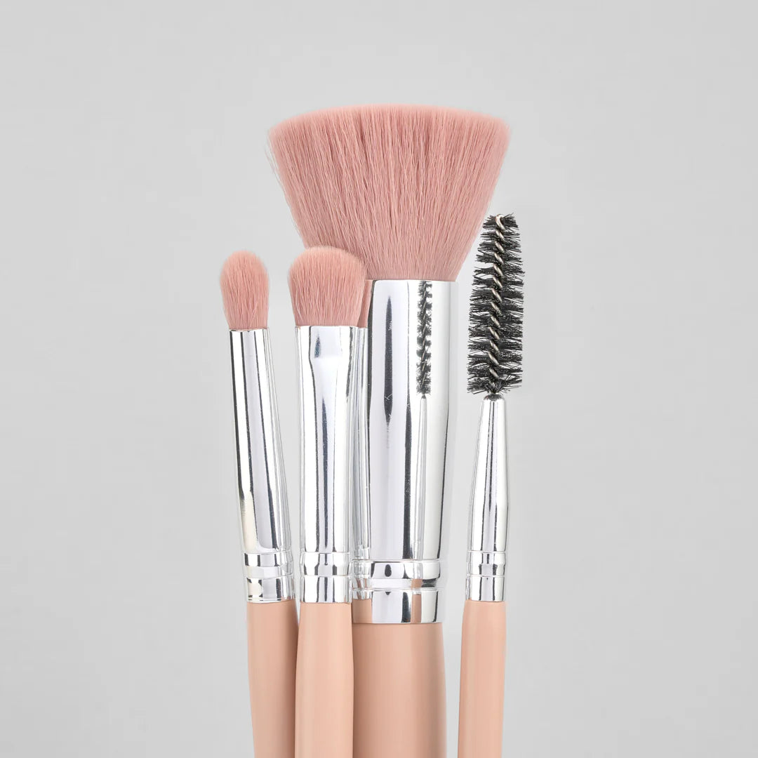 KIT DE BROCHAS ROSY X8 – ACABADO PROFESIONAL Y SUAVIDAD INIGUALABLE