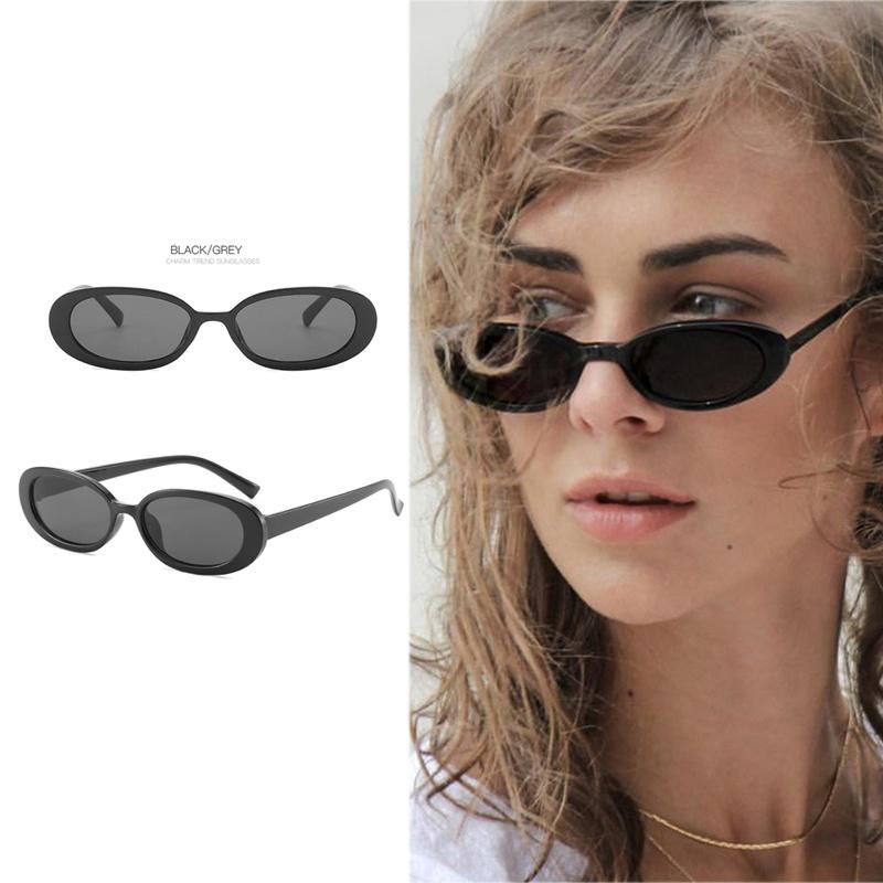 Gafas de Sol Ovaladas Negras con Lentes Grises MS52477 | mosanana