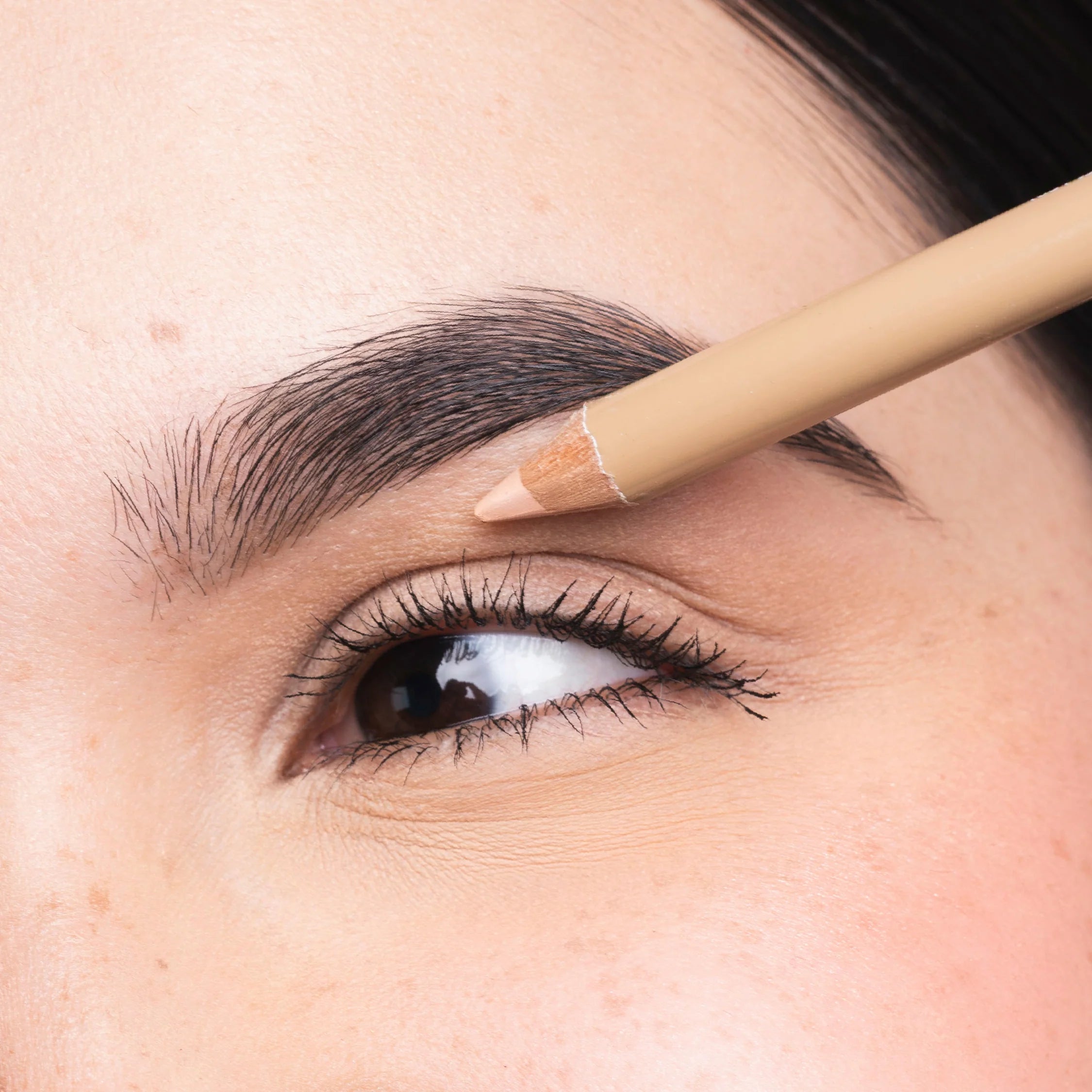 LÁPIZ DELINEADOR PARA CEJAS
